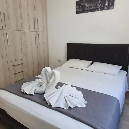 Chris's - Apartament *